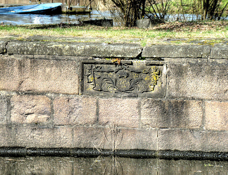 Wappen an der Palmschleuse in Lauenburg