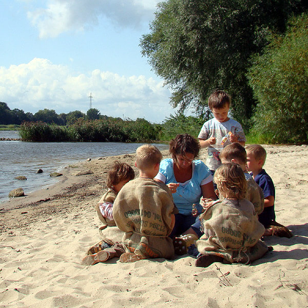 Die Wikinger sind los. Lagebesprechung bei der Strandolympiade