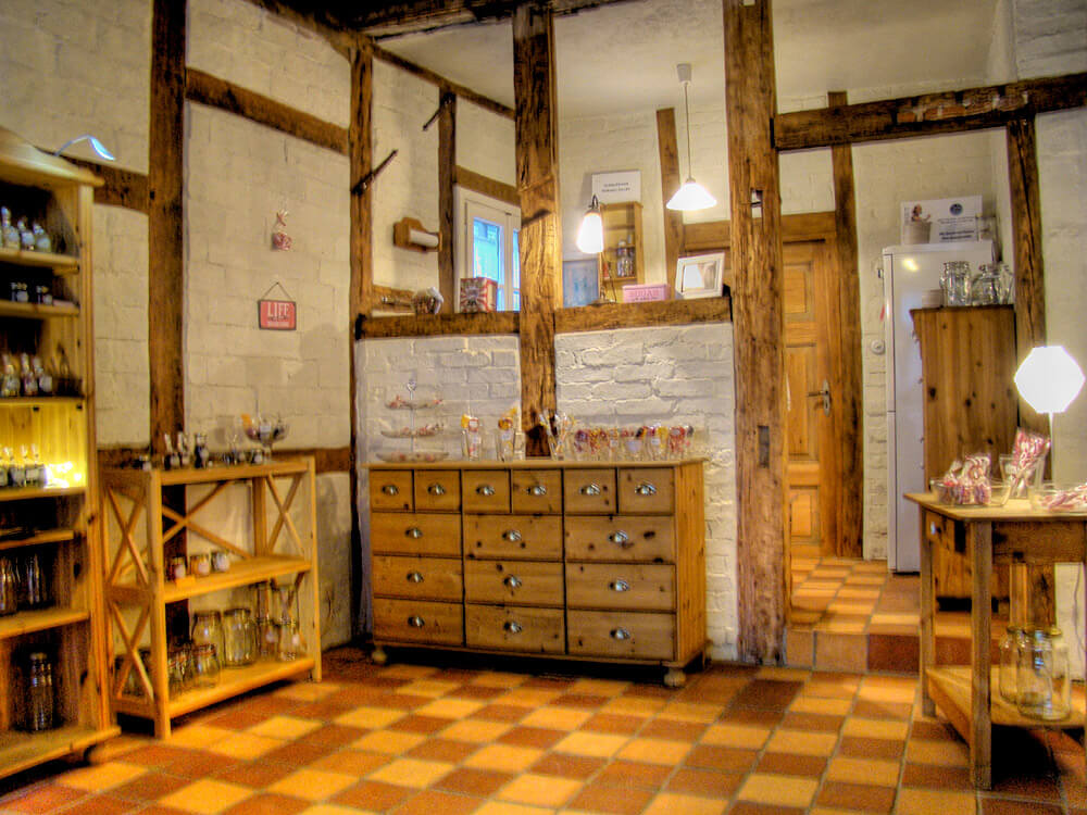 Ladengeschäft der Bonschemacherei in der Altstadt von Lauenburg