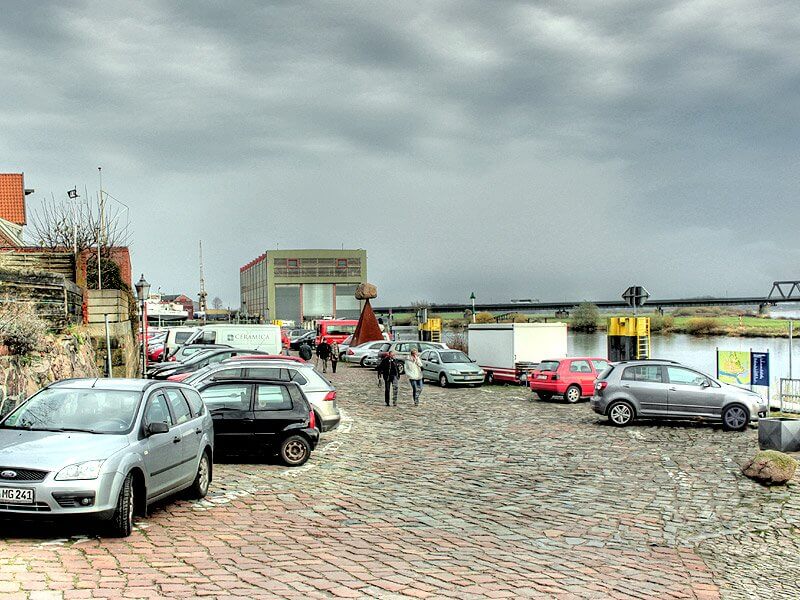Parkplatz am Lösch- und Ladeplatz in der Altstadt von Lauenburg