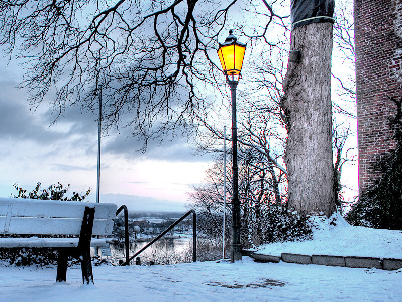 Winterblick vom Schloss auf die Elbe