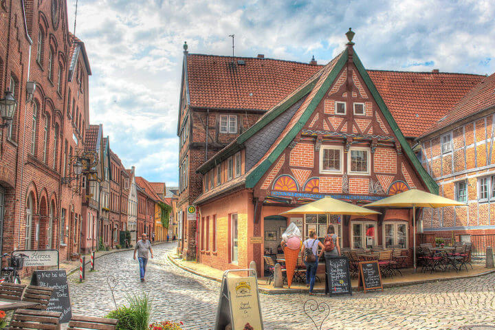 Lauenburger Altstadt im Sommer