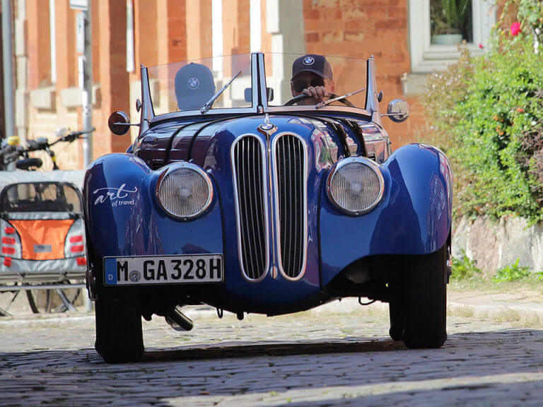 Rallye Hamburg-Berlin-Klassik durch Lauenburg