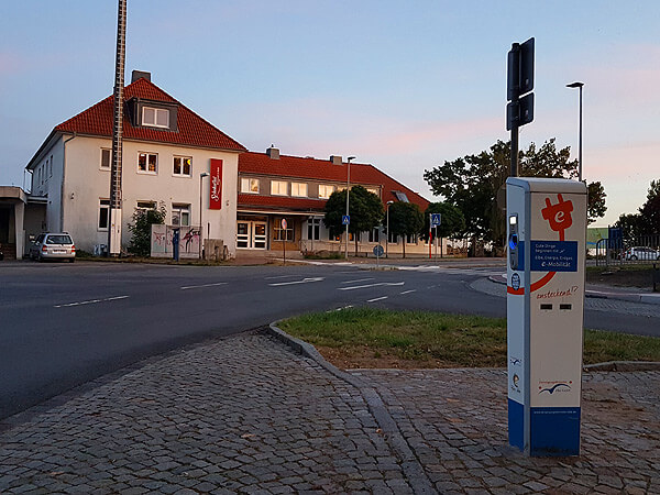 Ladesäule am Lauenburger Bahnhof