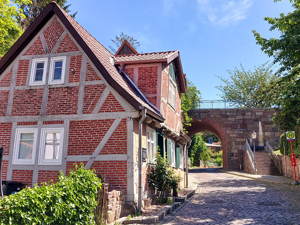 Fachwerkhaus im Hohlen Weg vor der Friedrichsbrücke Fachwerkhaus in der Altstadt von Lauenburg