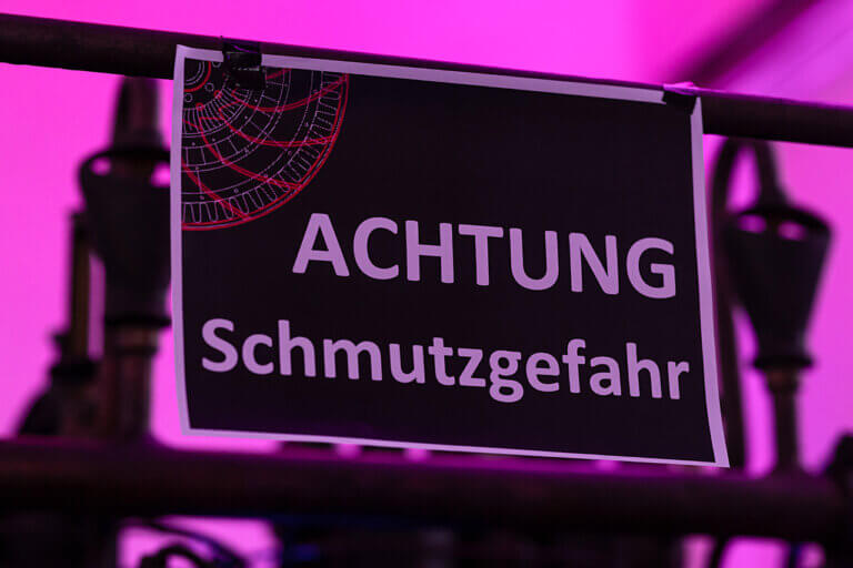 Warning. Warning. © Dirk Eisermann Erstes E-WERK-RAVE im historischen E-Werk der Stadt Lauenburg mit (in der Reihenfolge der Auftritte): - Nina Hepburn und Konrad Kanton, Paji (mit e-Geige), Vargo, Temazcal © Dirk Eisermann